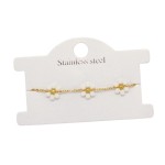 Bracelet chaine métal doré, décors petites fleurs , couleurs assorties x 12